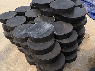 沂源县板式橡胶支座由若干层橡胶片与薄钢板经加压硫化
